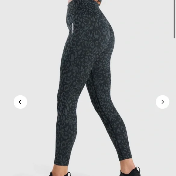 Gymshark adapt animal camo leggings XS - Picture 2 of 6
